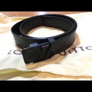 Louis Vuitton men belt